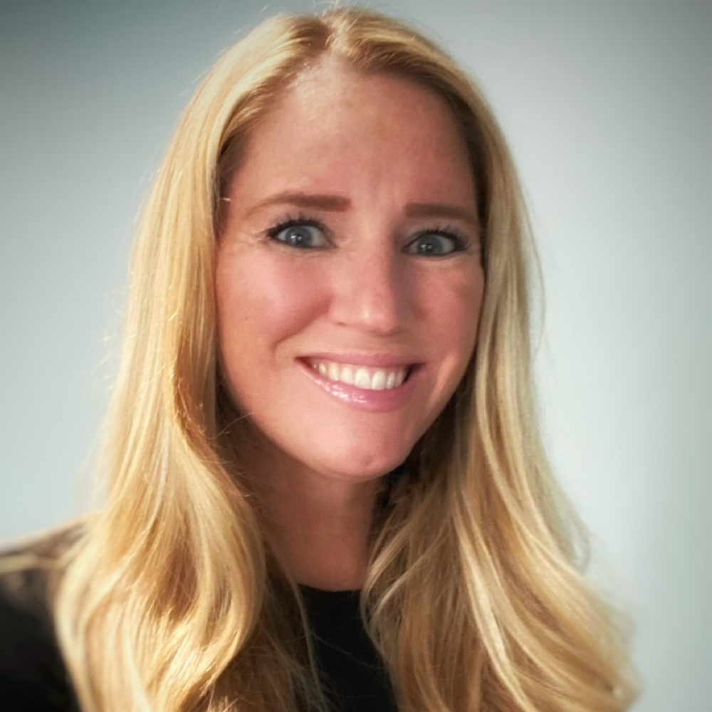 Kristin M at Distilled Beauty @ Cut N Tan in Grayslake, IL