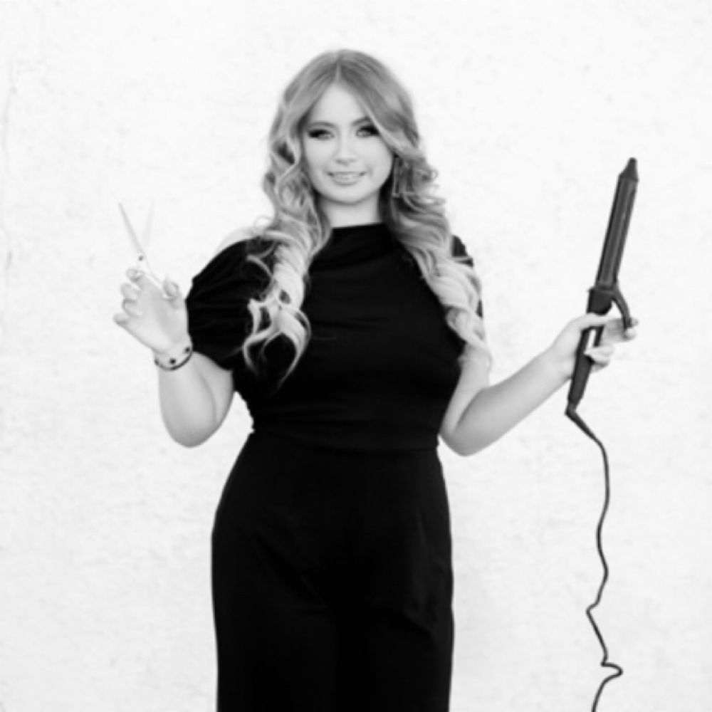 Samantha clark at LaRue Salon & Spa in Glen Rose, TX