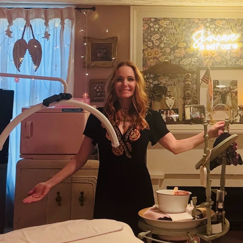 Melody McInnis at Rusted Daisy Salon & Boutique in Flowery Branch, GA