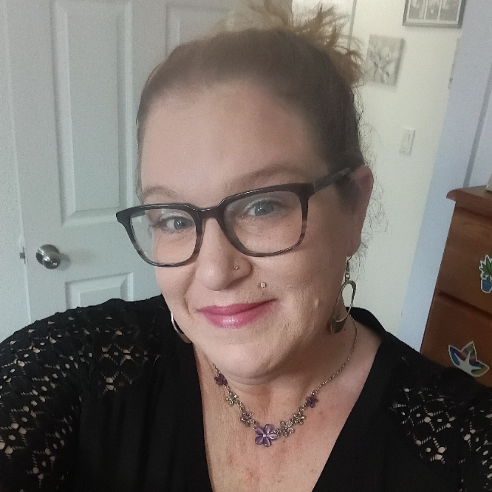 Kristen Duncan at Bombshell Beauty Salon in Redmond, OR
