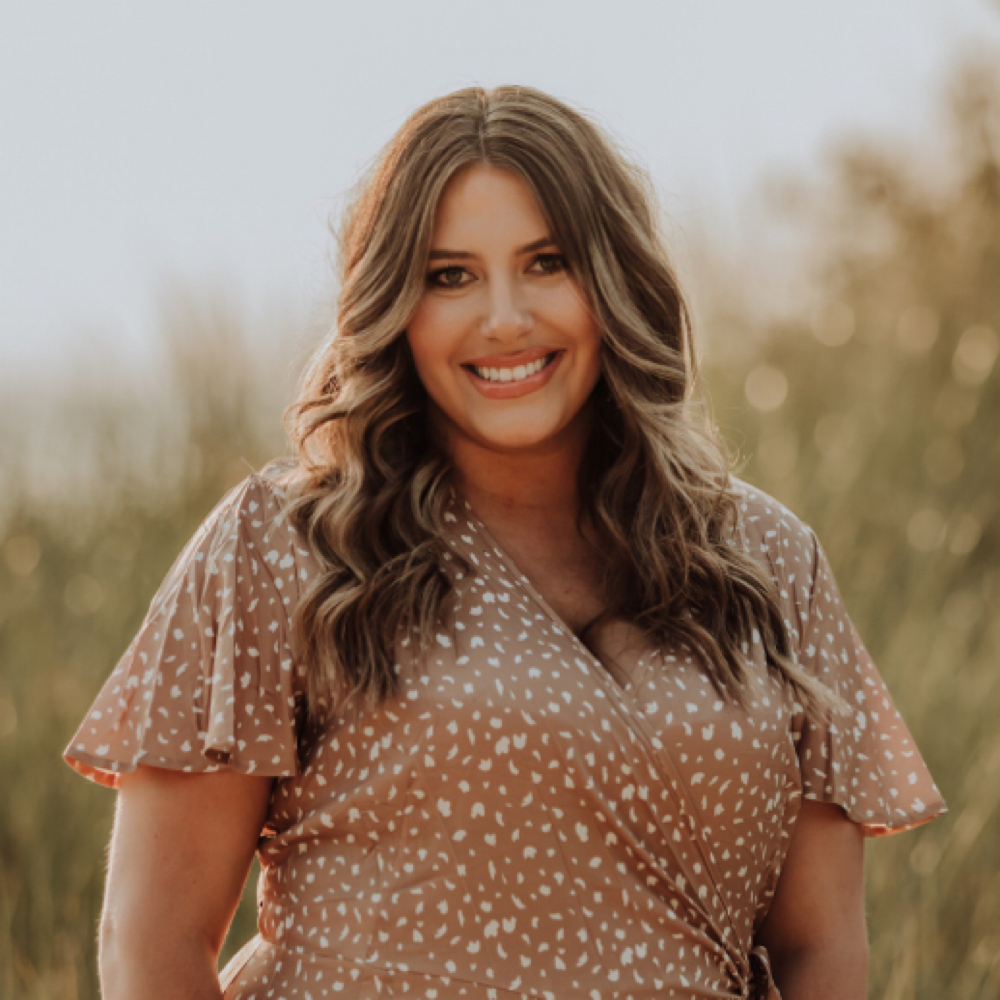 Alexis Sumney at Sula Haus in Grand Haven, MI