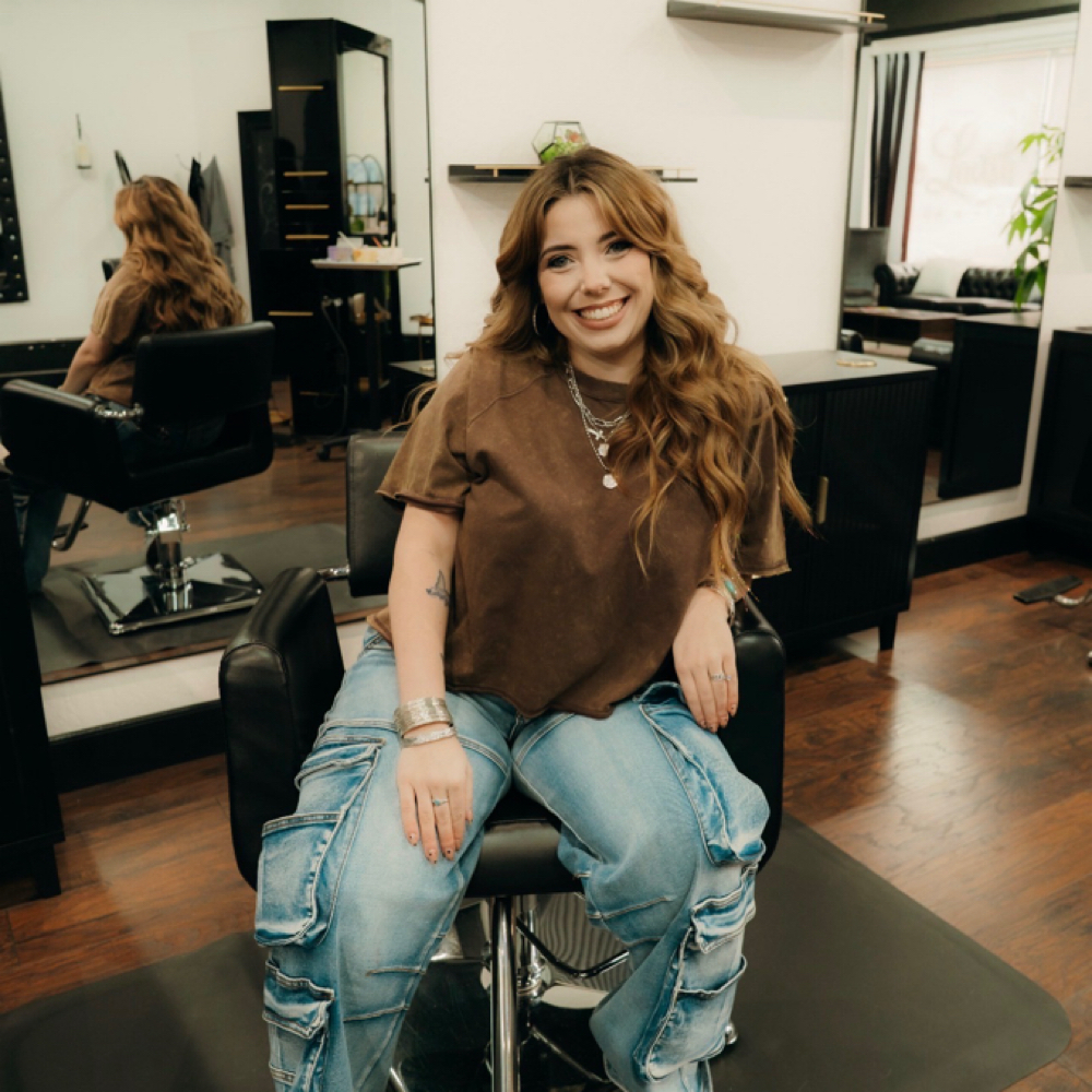 Erin Carbahal at So Lavish Salon & Spa in Vacaville, CA