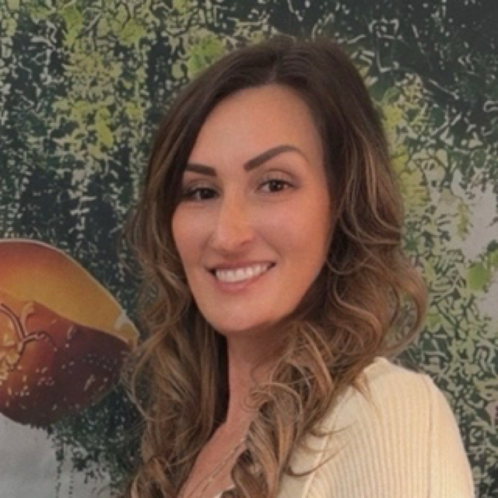 Elizabeth Sutila at Enhance Spa in Barrington, IL