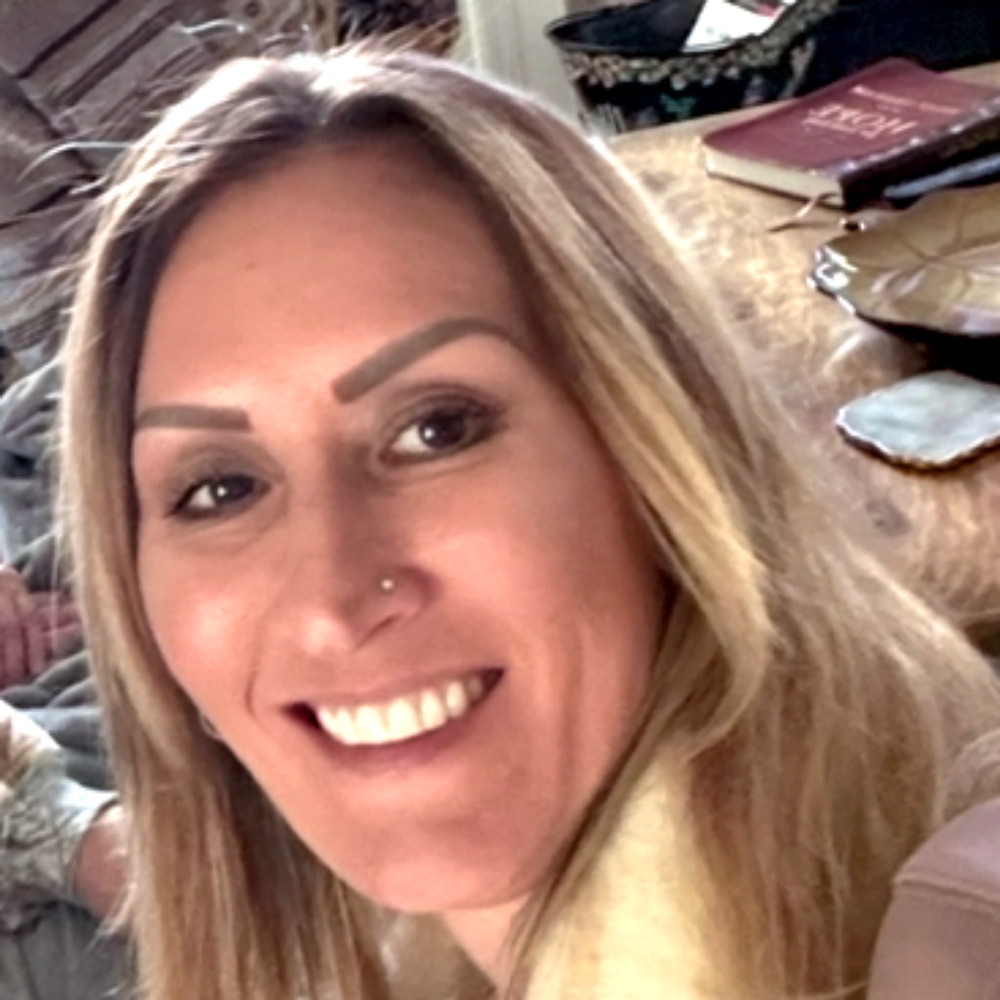 Elizabeth Sutila at Enhance Spa in Barrington, IL