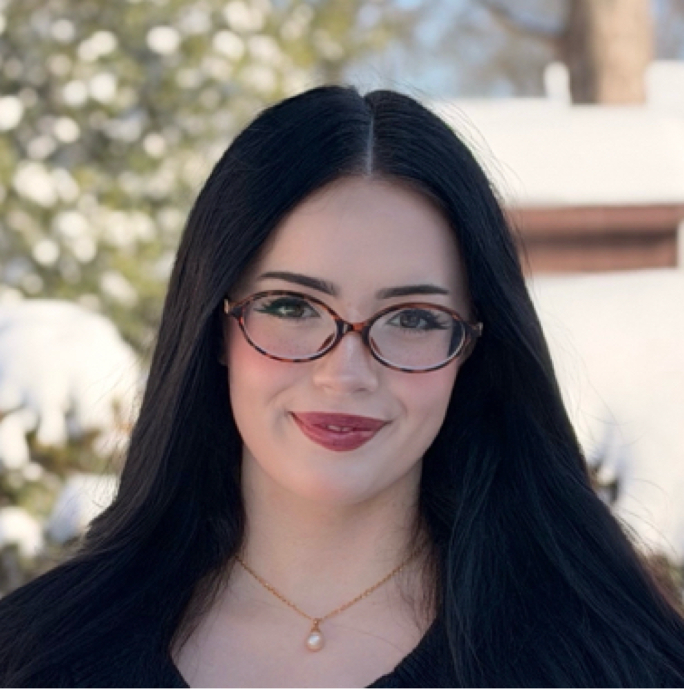 Hatti Mosher at Emerald Luxe Salon & Head Spa in Perrysburg, OH