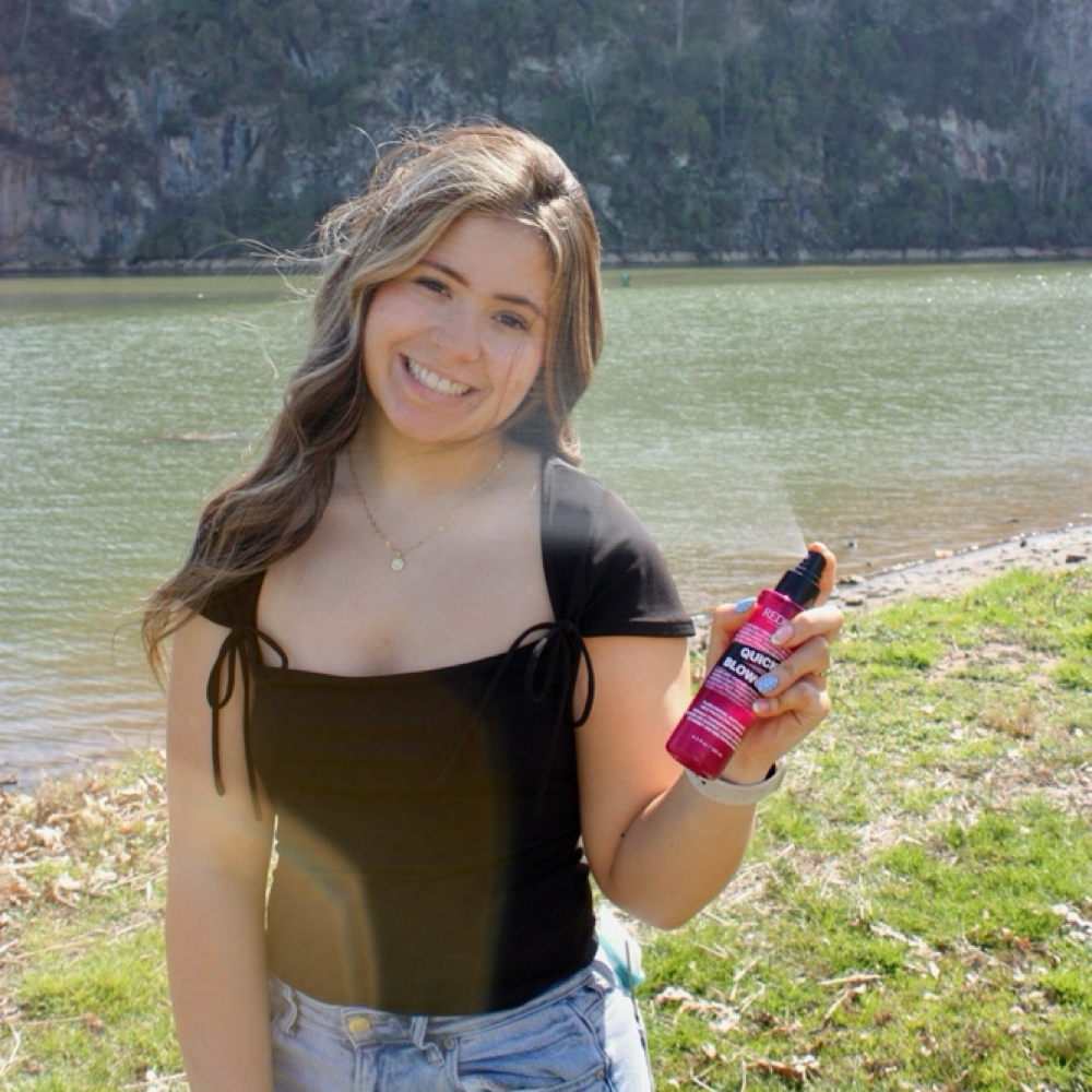 Chloe Claxton at Studio 45:11 in Seymour, TN