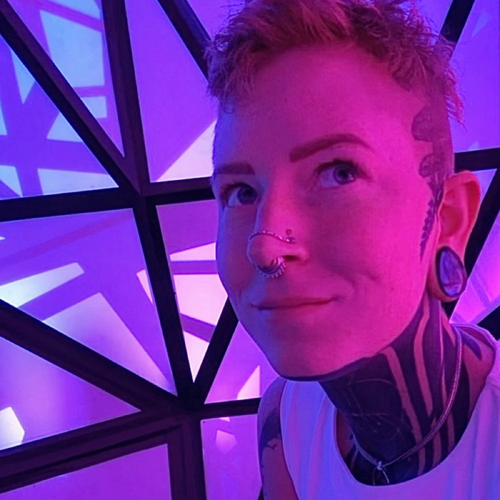 Sarah (Head piercer)