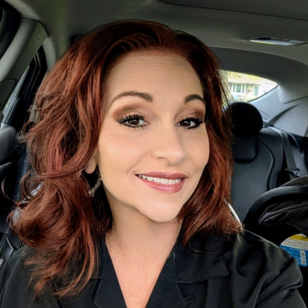 Lisa Clem at Bellers Salon & Spa in Fort Myers, FL