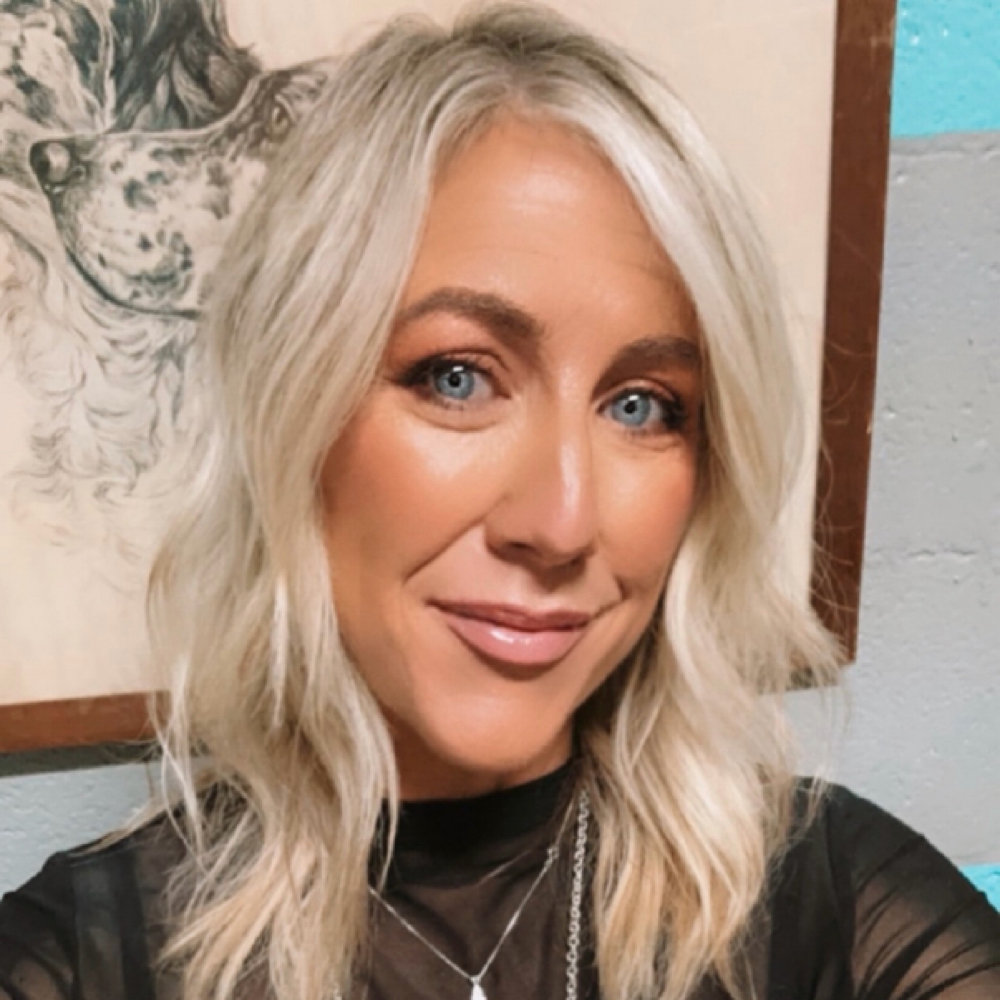 Alicia Braswell at Arch And Ink, LLC in Newnan Wedowee, GA