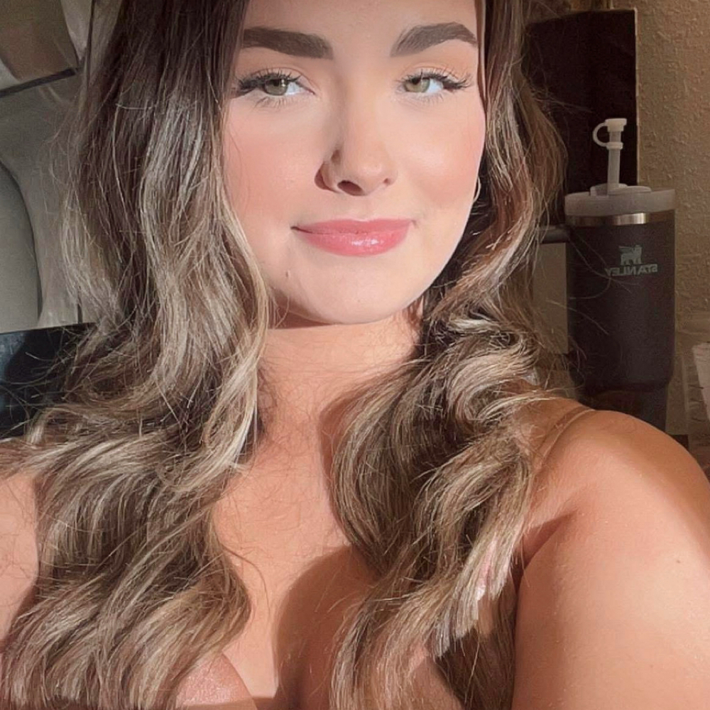 Macy Dumond
