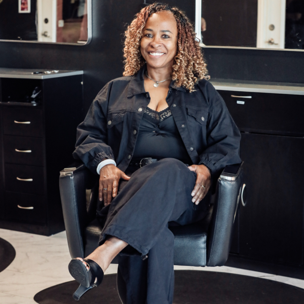 Cynthia P at Queen’z & King’z Barber Salon in Murrieta, CA