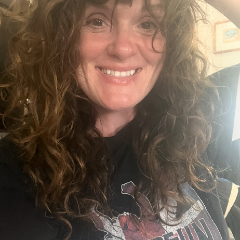 Lindsey Harruff at Nails on the square in Sunbury, OH