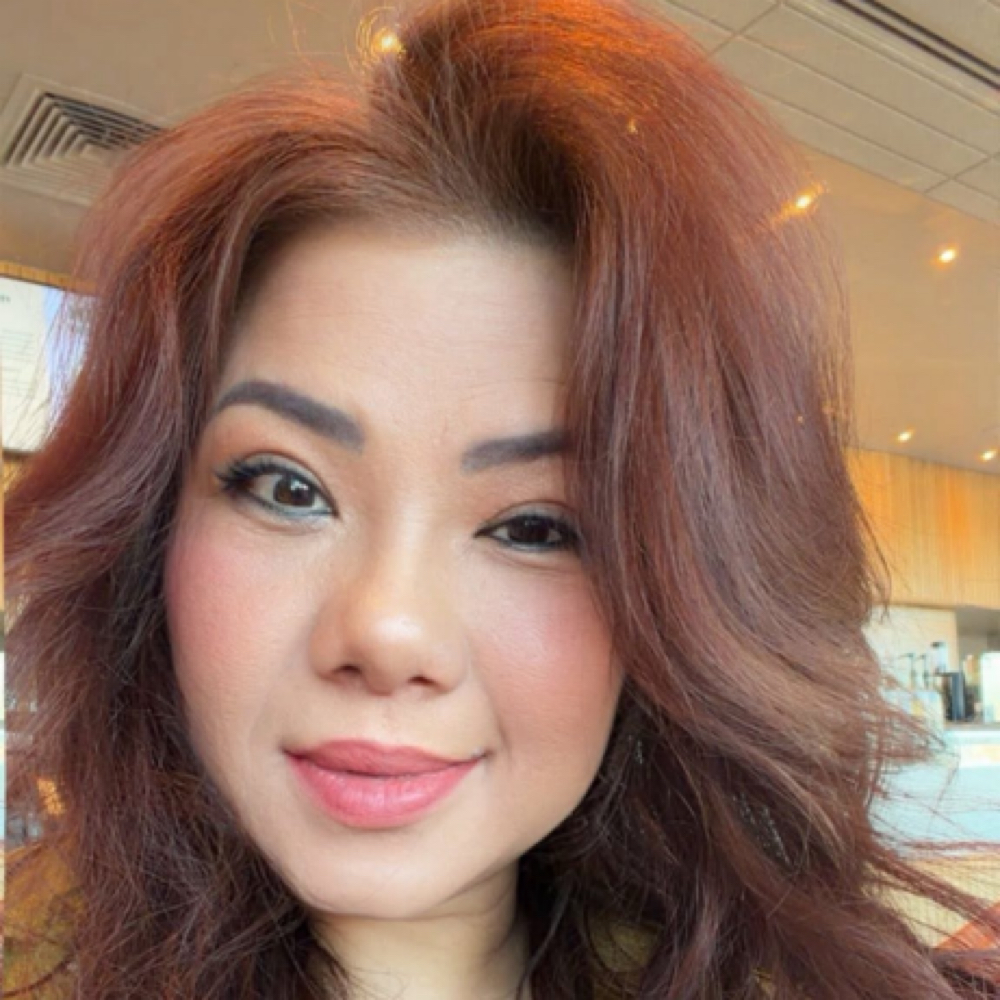 Laura Duong at Venice Nails & Head Spa in Kyle, TX