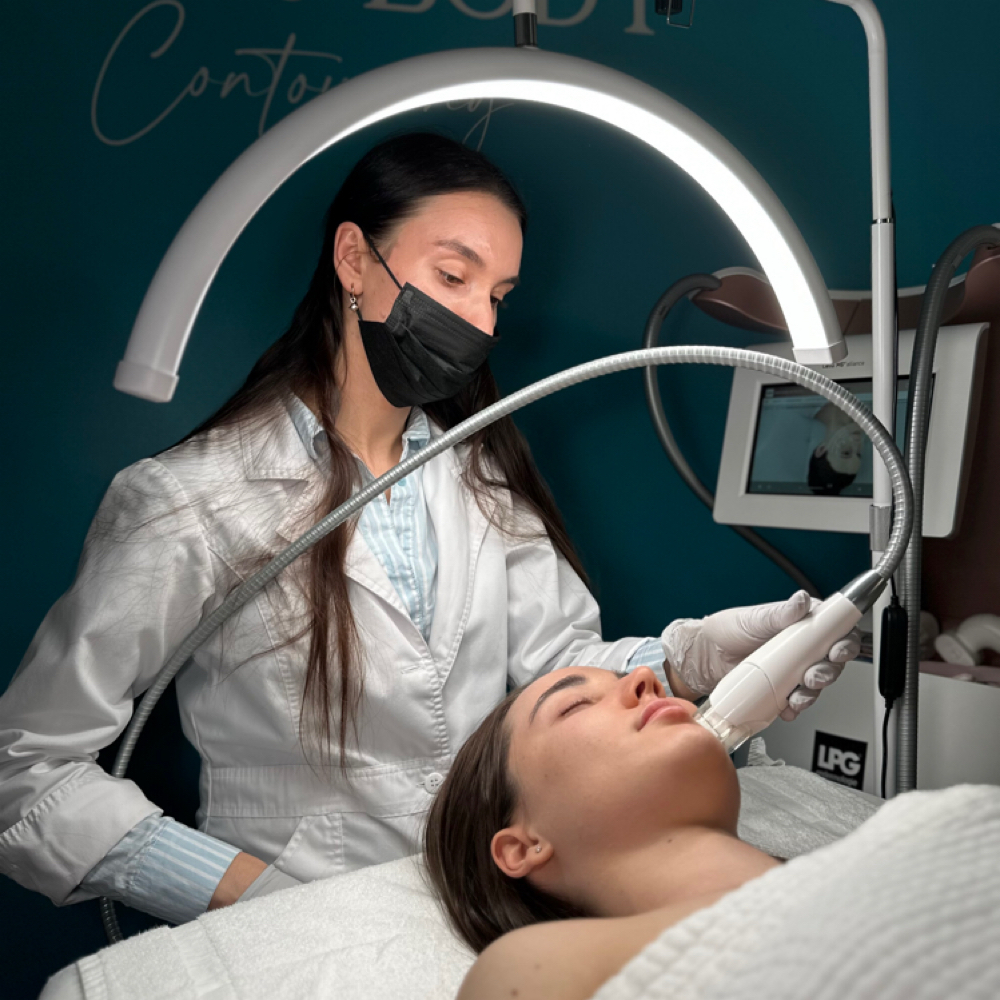 Anastasia Romaniuk at New U Body Aesthetics Schaumburg in Schaumburg, IL