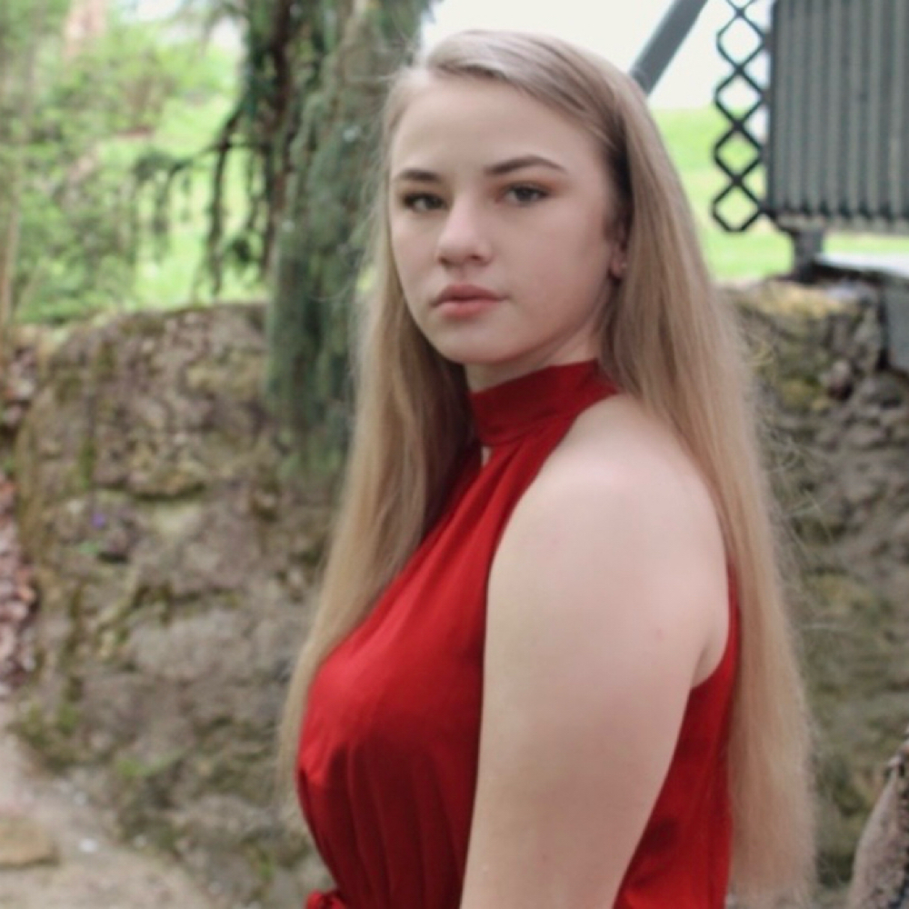 Mallory McGraw at Canal Lock Salon in Tipp City, OH