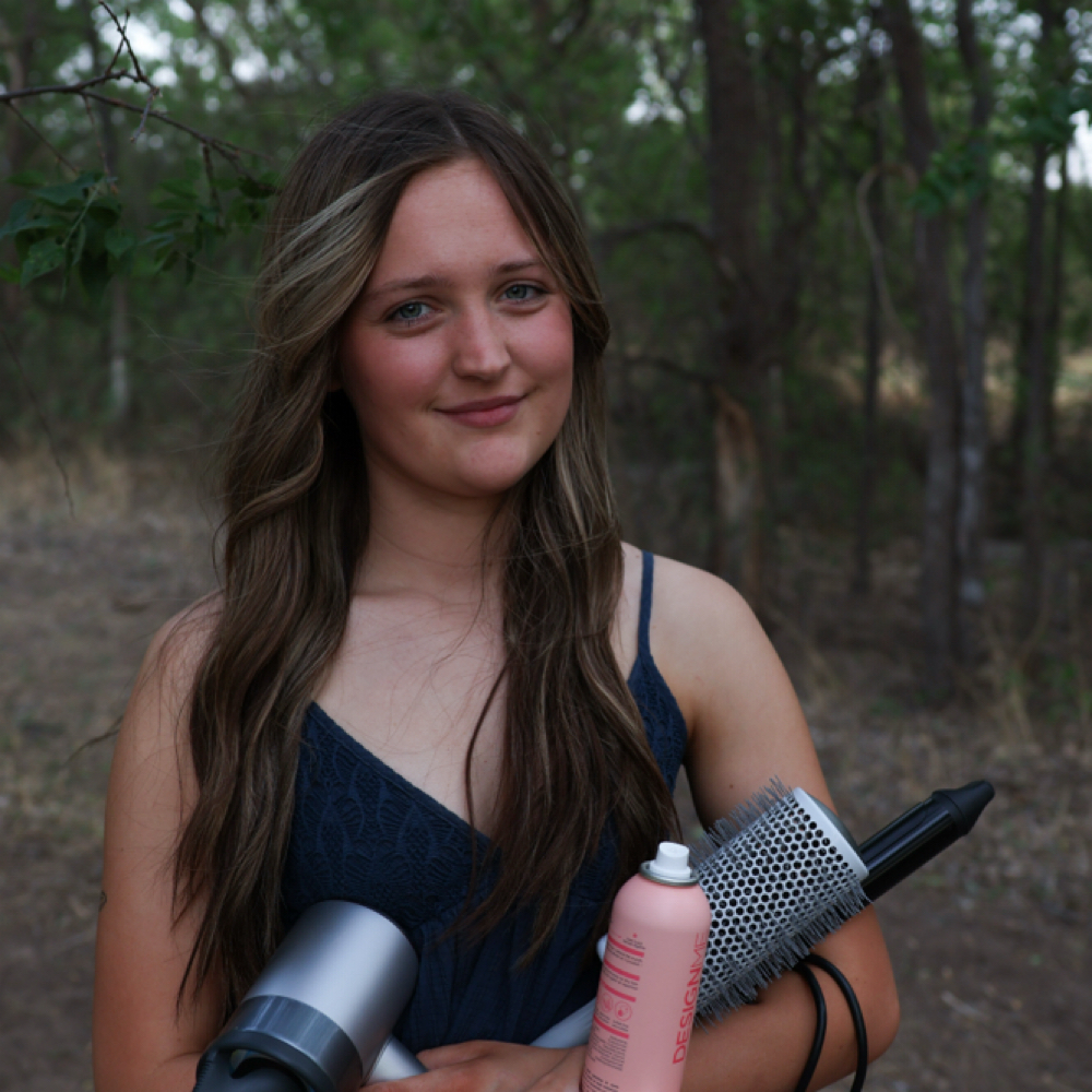 Kaydence Massie at Valor Hair Salon in Edmond, OK
