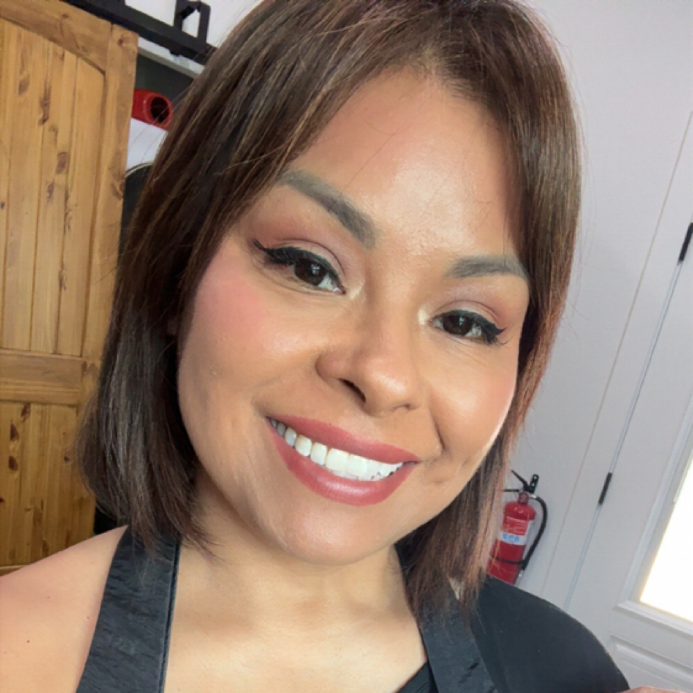 Jessica Lupian at Iron & Ivy Salon in Baytown, TX