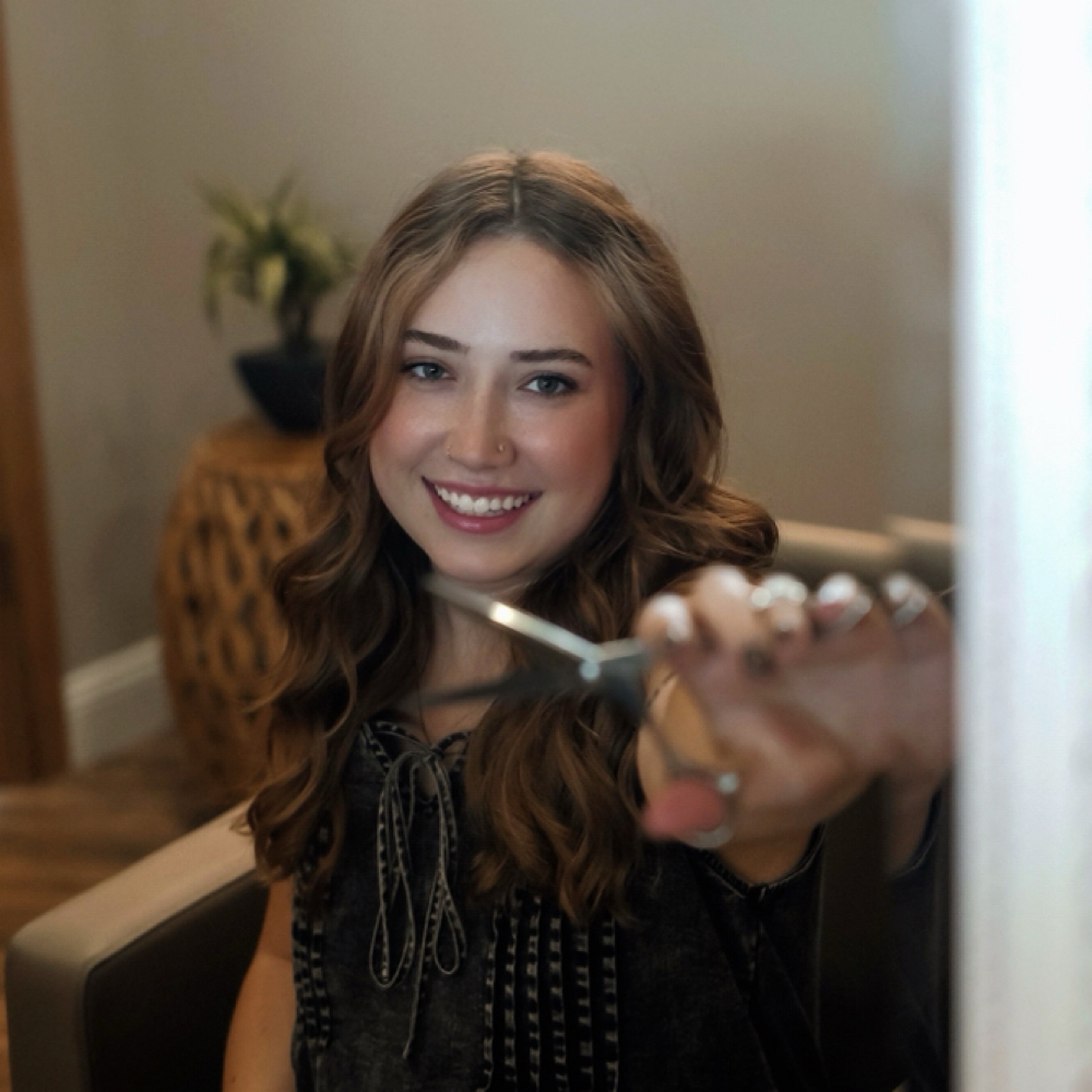 Haily Hedrich at House of Sage Salon & Suites in Saginaw, MI