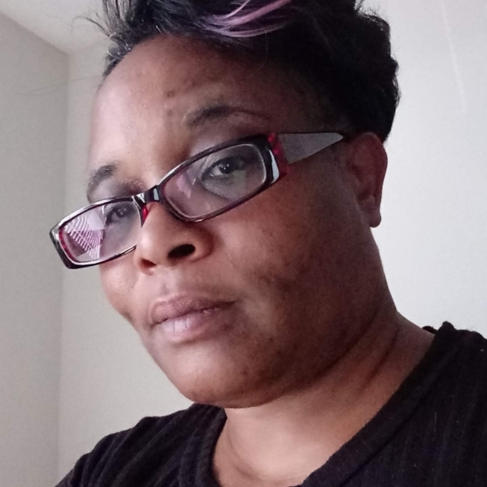 Shirley Lee