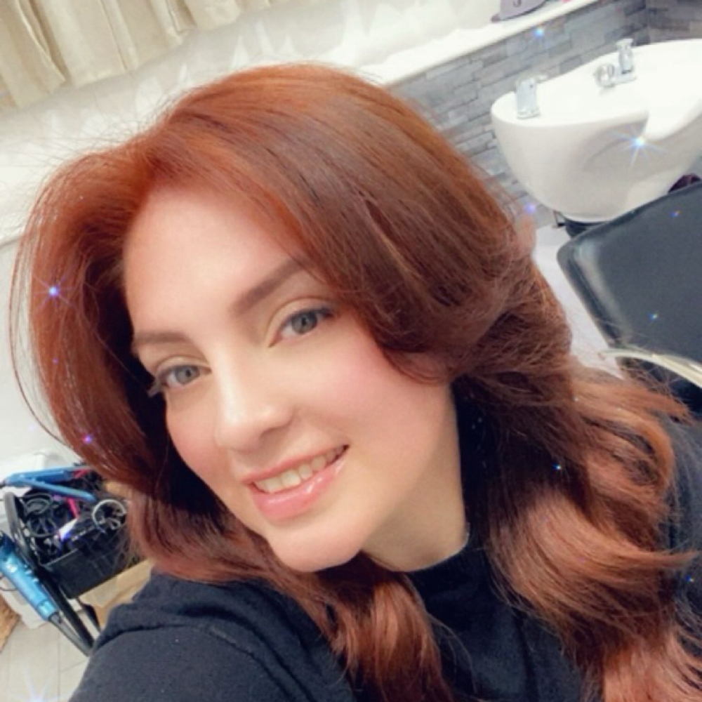 Fernanda B.