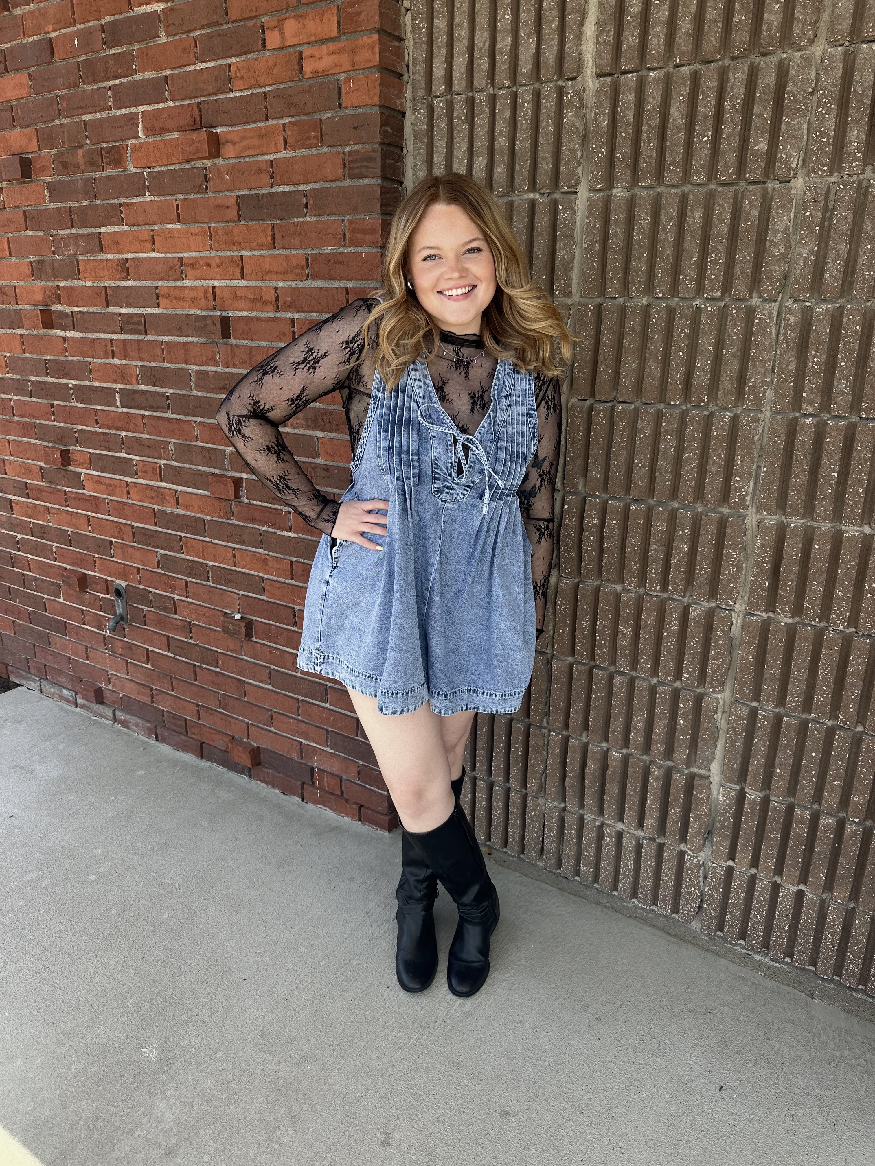 Lorelai Wolla at Circle M Hair Studio & Beauty Bar in Saint Peters, MO