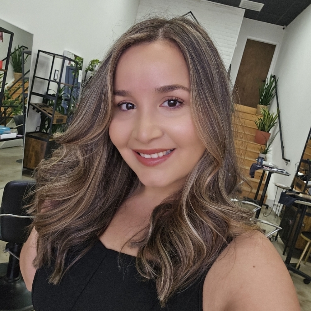 Shanea Garduno at Shea Eliz Salon in Houston, TX