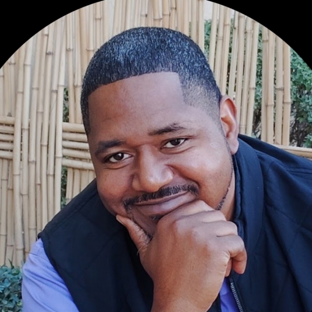 Carlos Peterson Sr at Introvert Men's Grooming Lounge in Chandler, AZ