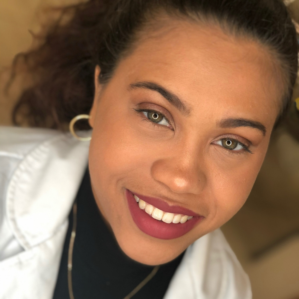 Liana Thompson