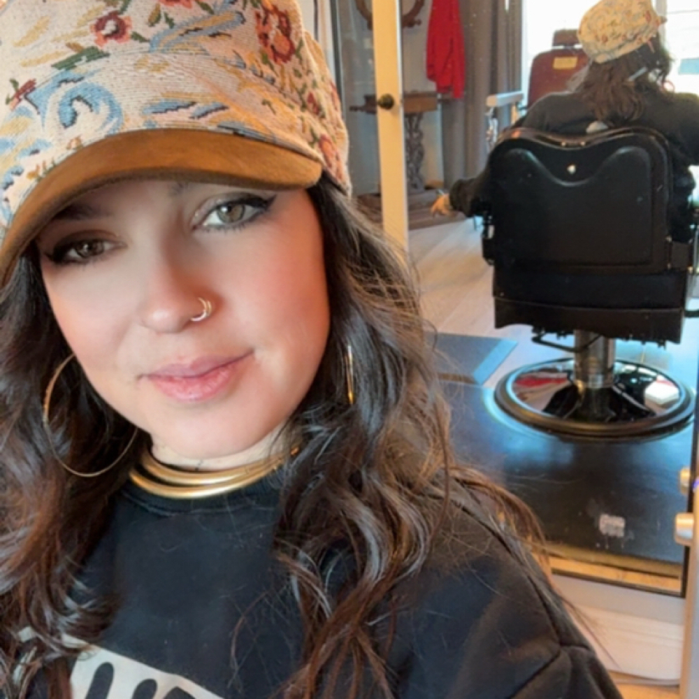 Kristen Wheeler at Head Case Beauty and Barber Company in canby, OR