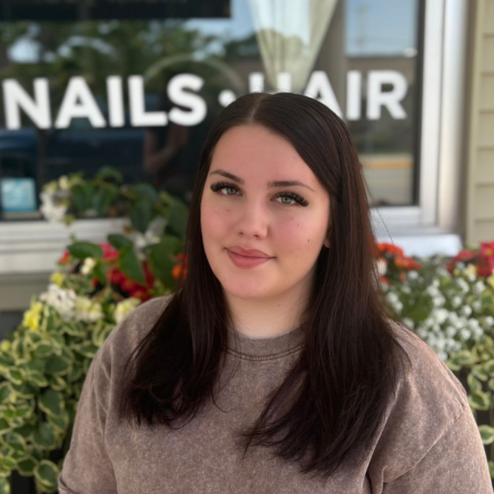 Hannah - Nail Artist