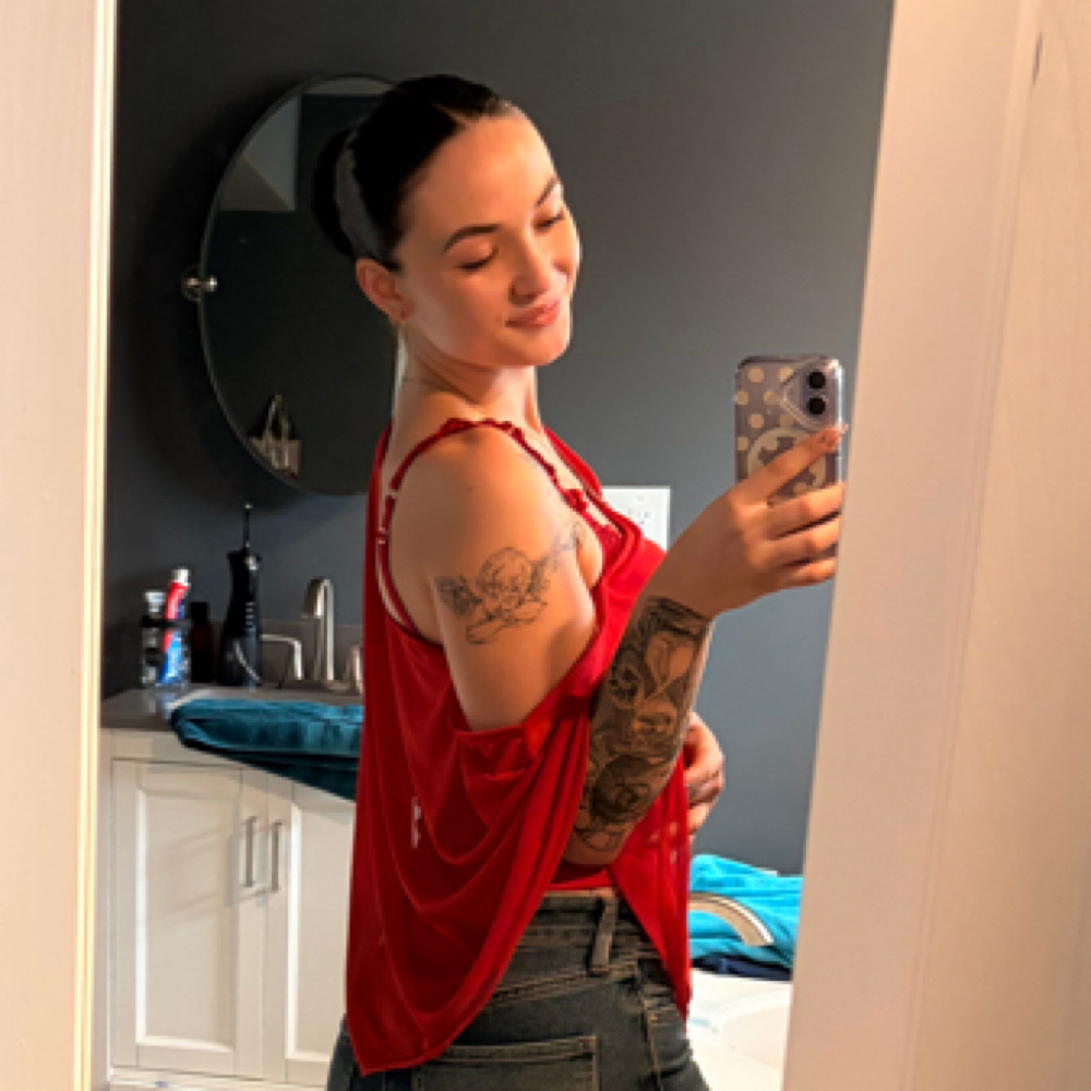 Wynter Beginner Nail specialist at The chic Nail House in Brooksville, FL