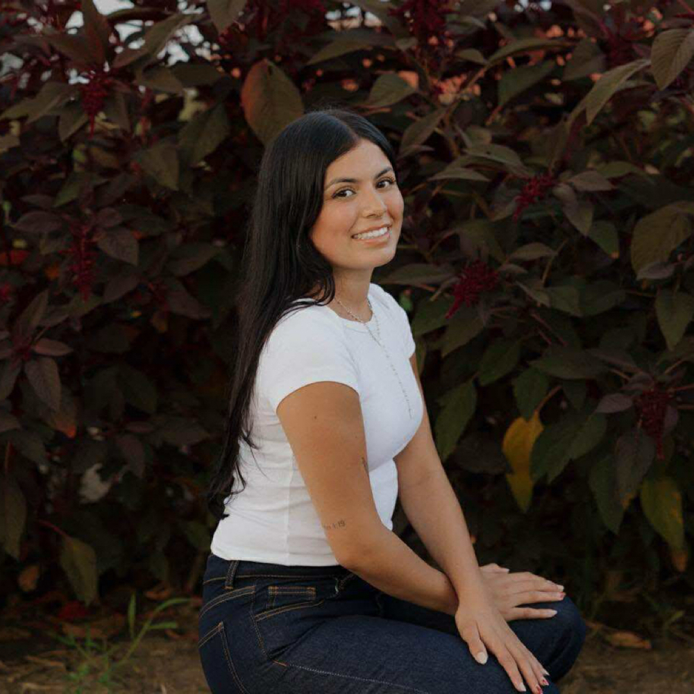 Deanna Flores