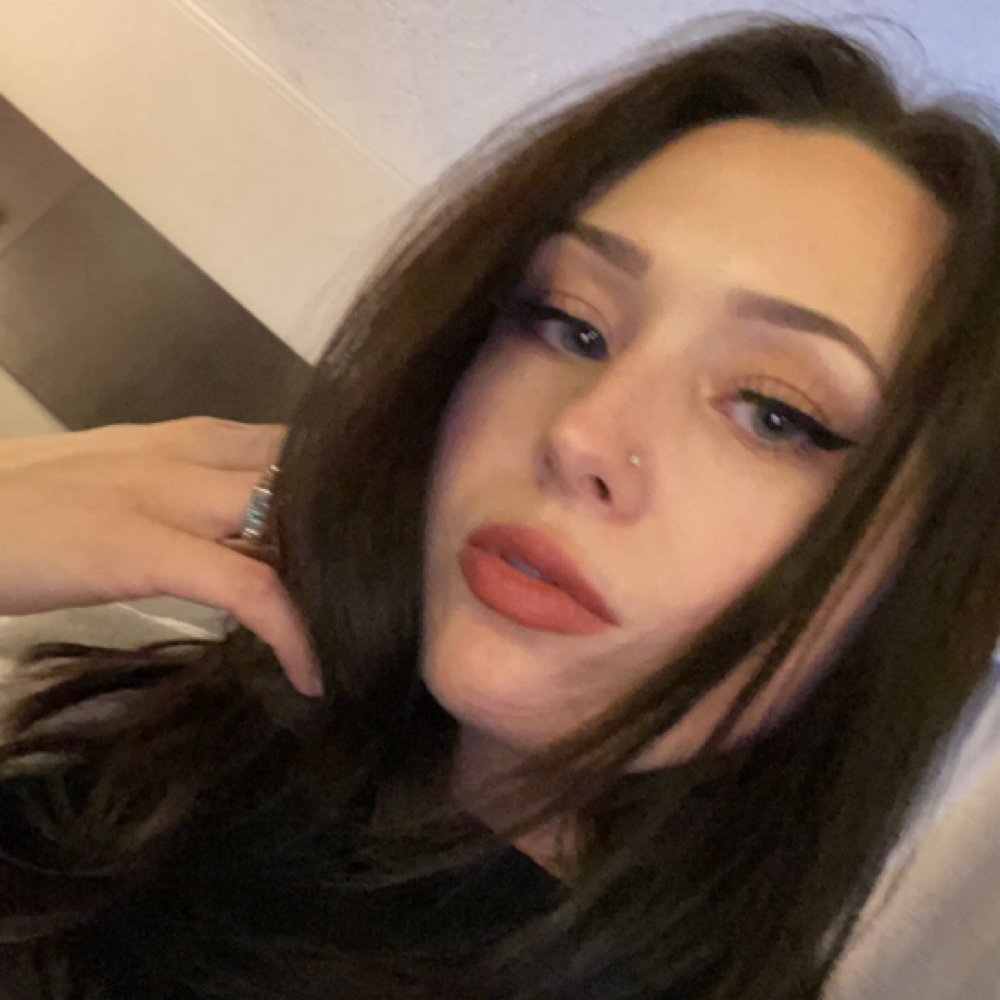 Zoe Maxwell at rose&claire in Greece, NY