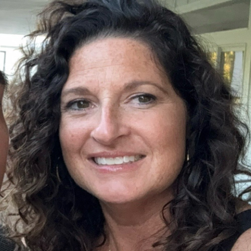 Lorea Drew at Hairology Off Broadway in Ohio, OH