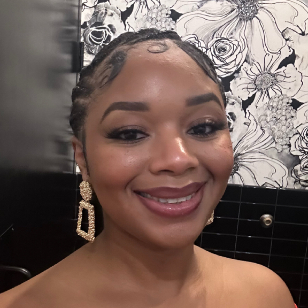 Sydney M at Lavish Stylez Studio in Charlotte, NC