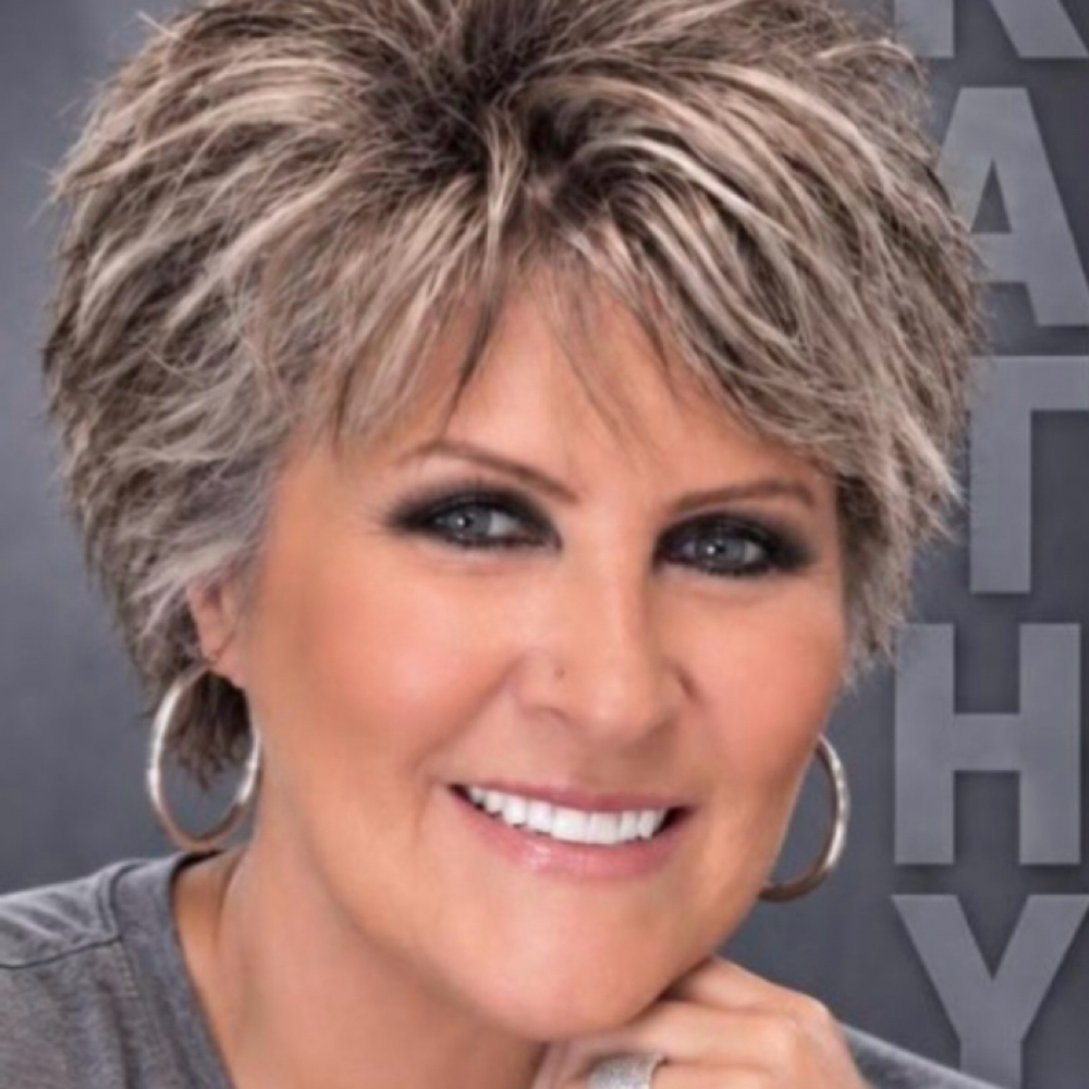 Kathy Hulbert at Vogue Studio LLC in Mount Vernon, IL