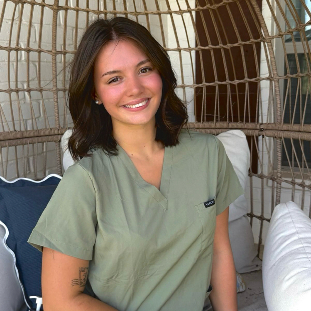 Kaileigh Donihoo at Belle Villa + Majestic Salon and Spa Collective in Yukon, OK