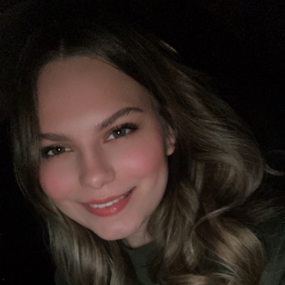 Callie Johnson at That AZ Glow LLC in Glendale, AZ