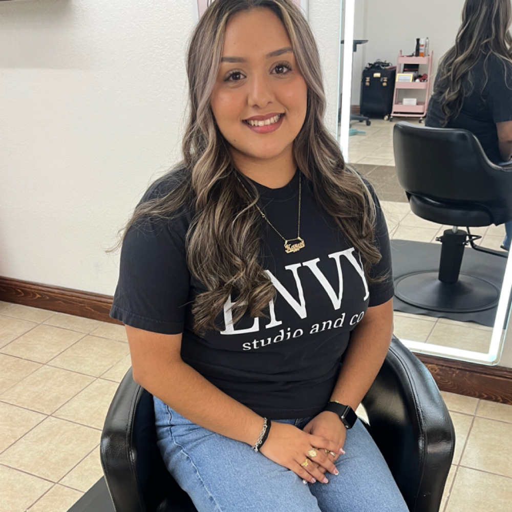 Karen Munoz at Envy Studio & Co. in DeQueen, AR