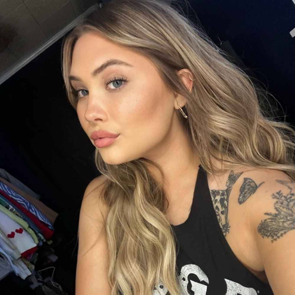 Hallee Armstrong