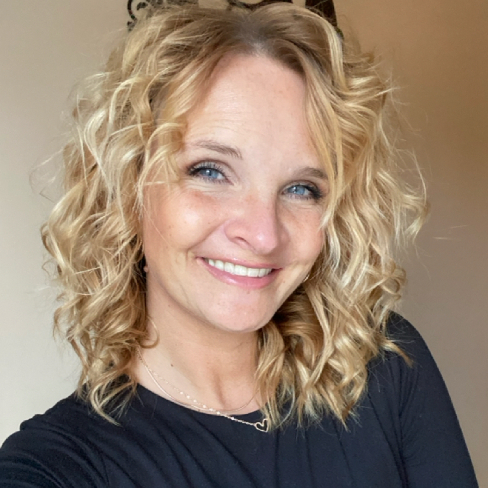 Kayla Dyer at Salon 31 in Huntington, WV