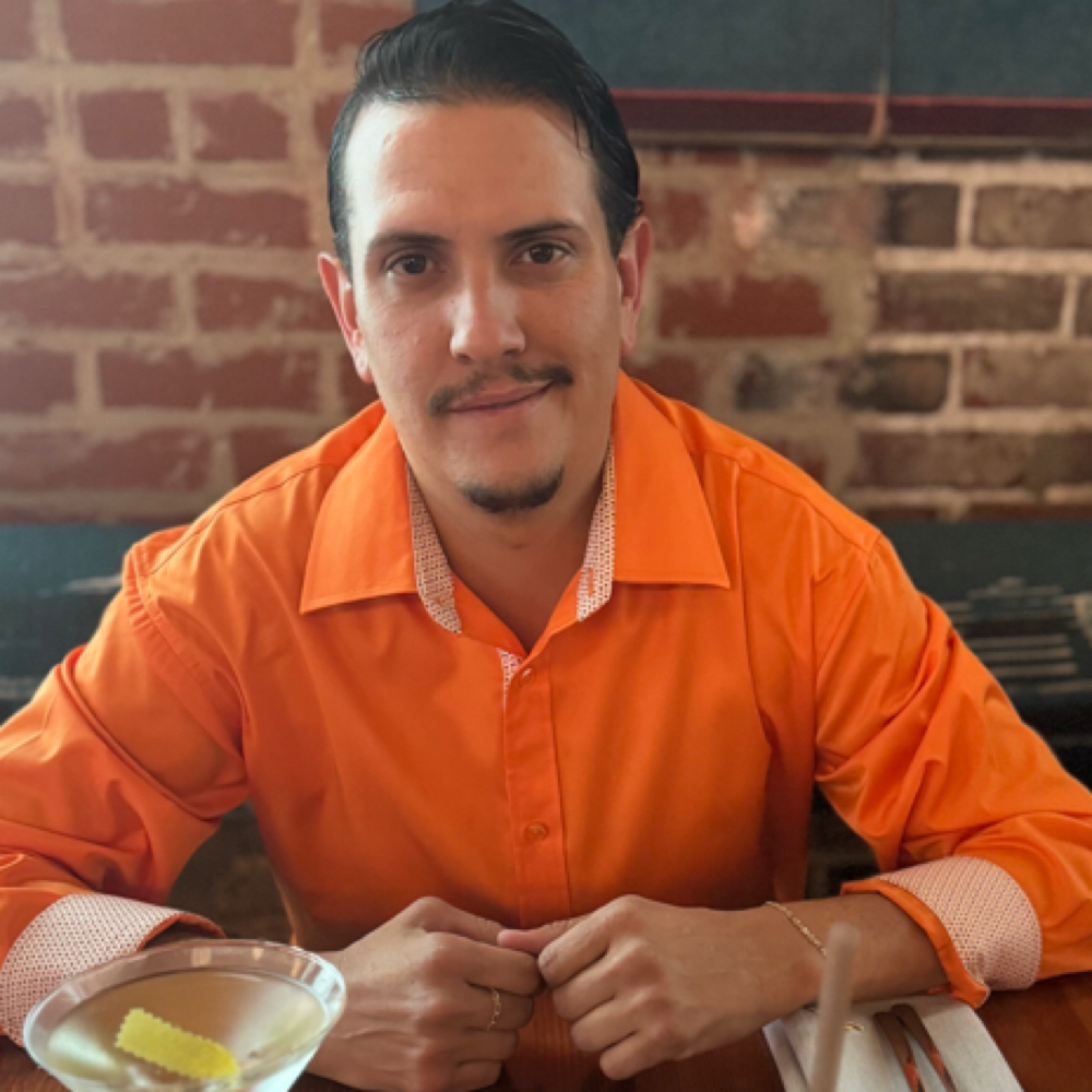 Nic Imbriaco at Well Connected Permanent Jewelry in Fort Myers, FL