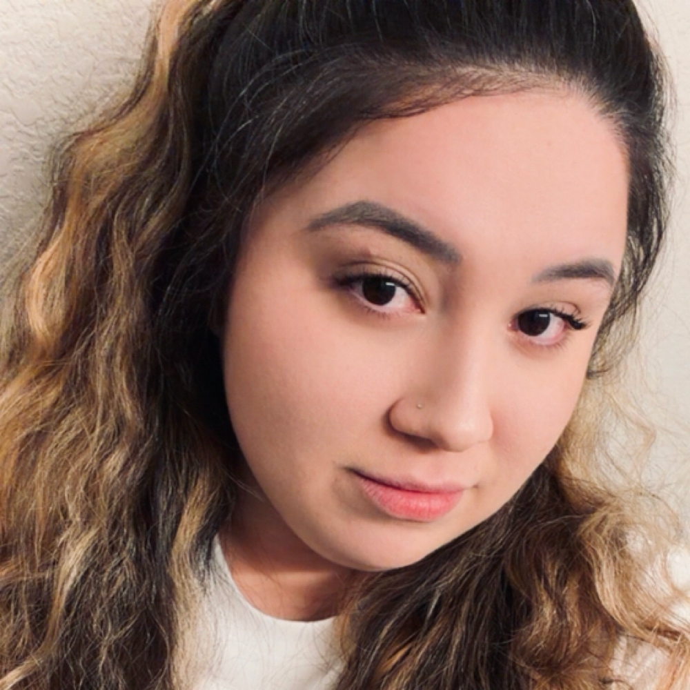 Jenna Villalba at Tanglz&Co in Lakewood, CO