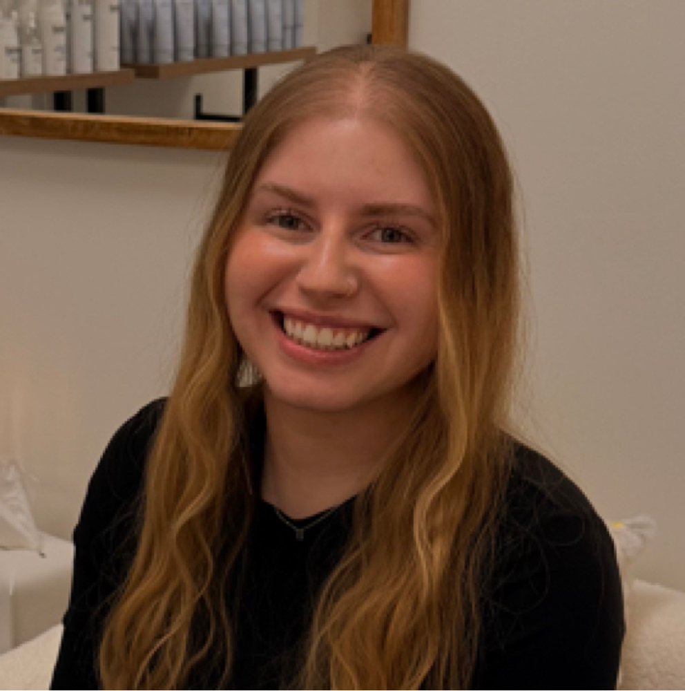 Sydnie Moerch at Glow with Chlo in Dublin, OH