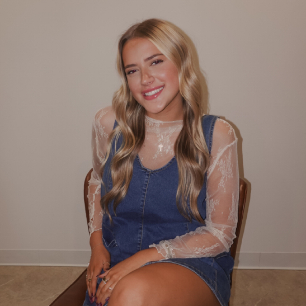 Alli Gregg at Champaign Salon And Spa in Urbana, OH