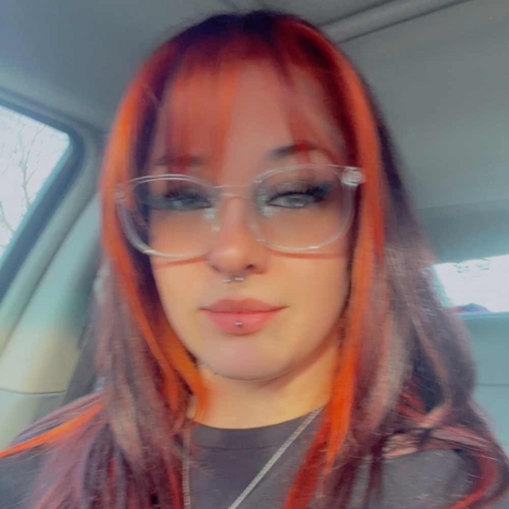 Tea Curdie- LEVEL 4 STYLIST at THE LOOK “Hair,Lashes,Brows” in Chesterfield, MI