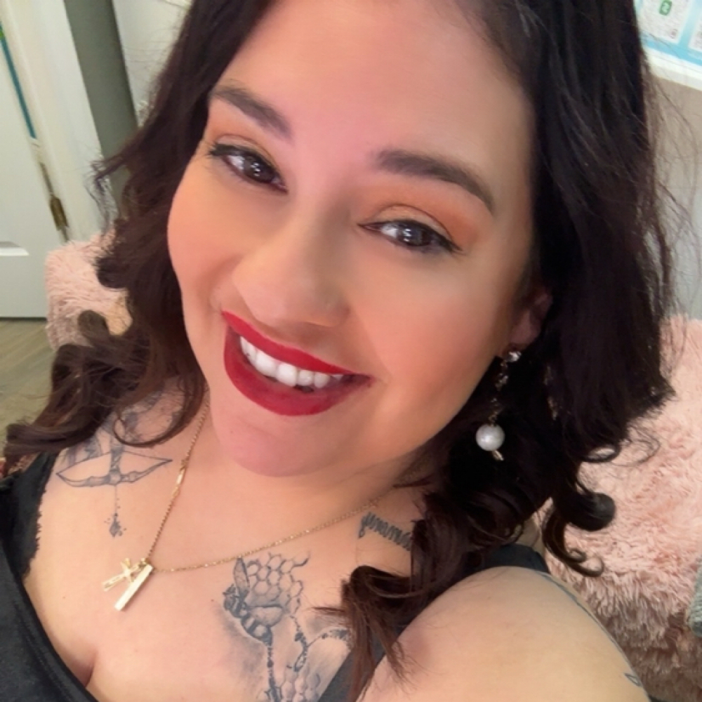 Yvette Hernández at Peridot Studio in Lubbock, TX