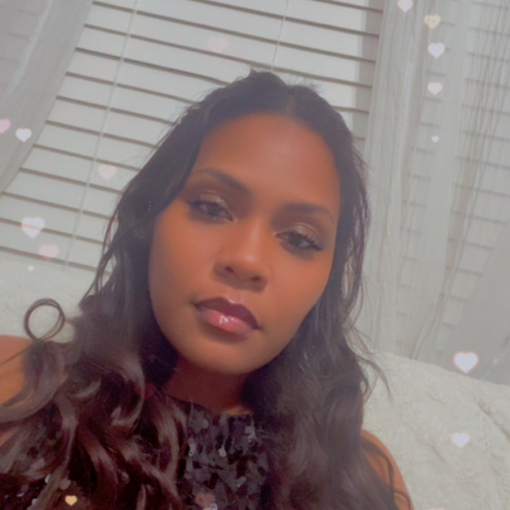 Wendy Martinez at Starz Nail & spa in North Carolina, NC