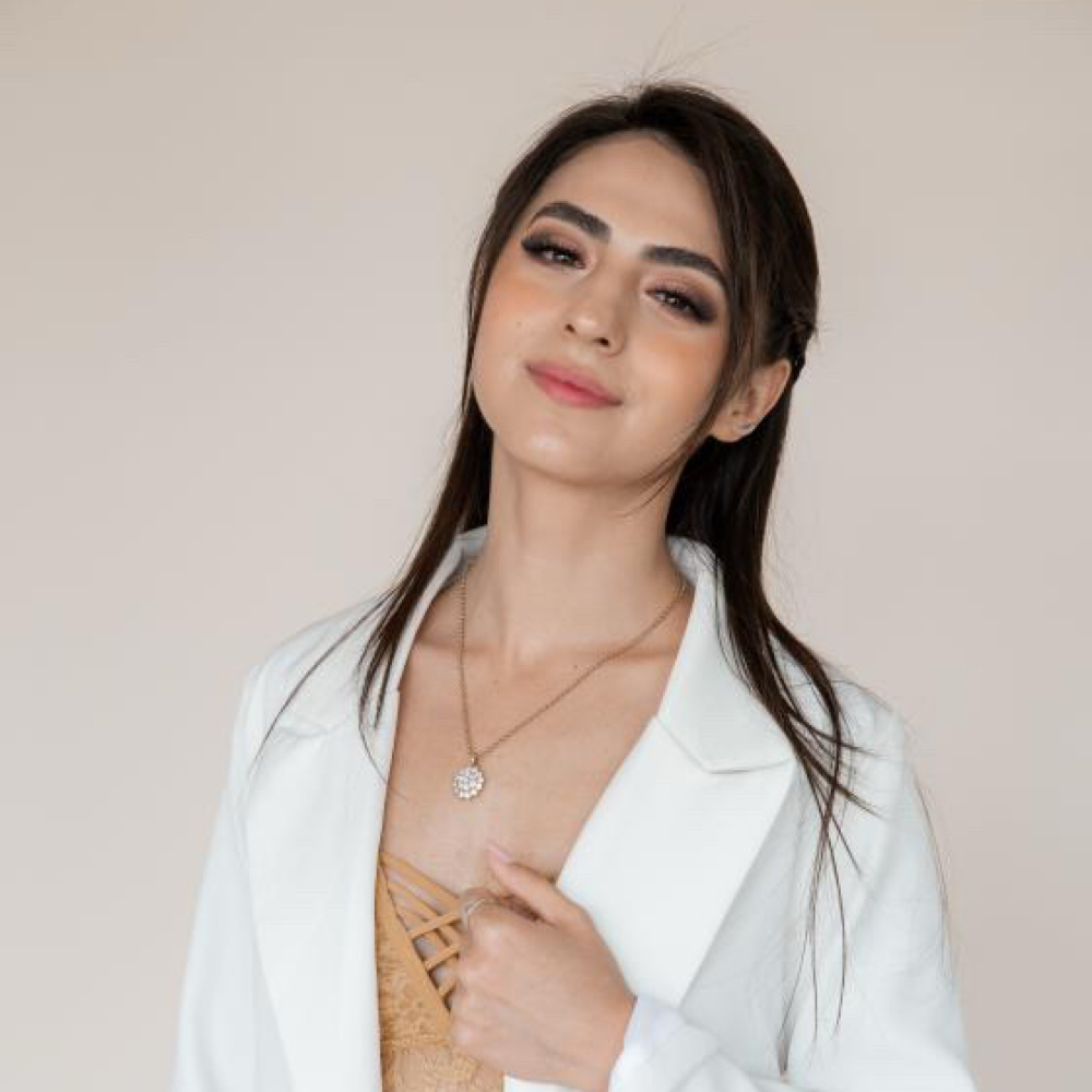 Heidy Mendoza at Gloss Nails And Beauty Spa LLC in Yakima, WA