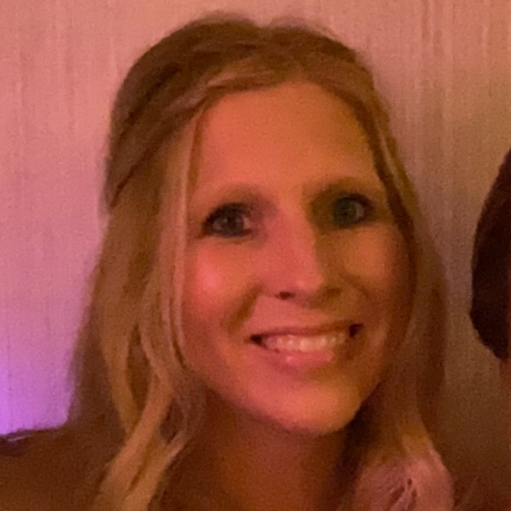 Carrie Batz at Zon Salon in Wyandotte, MI